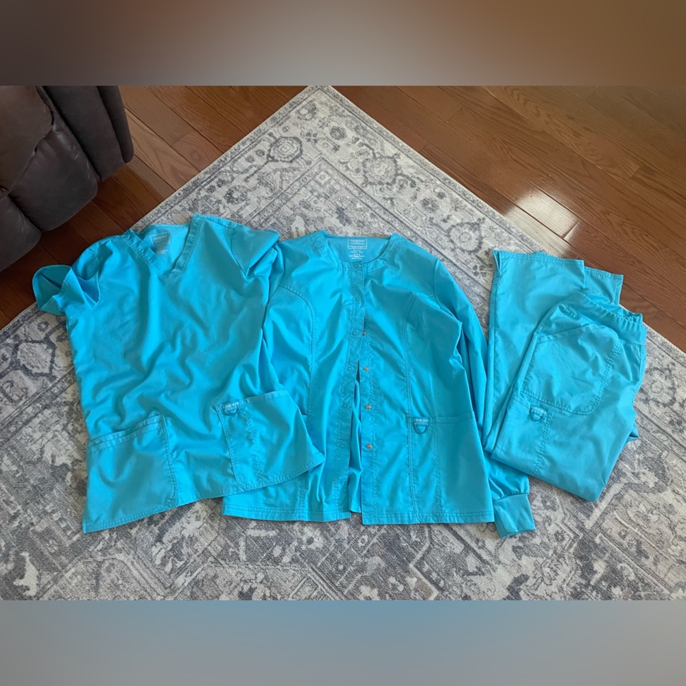 Cherokee workwear scrub set and jacket
